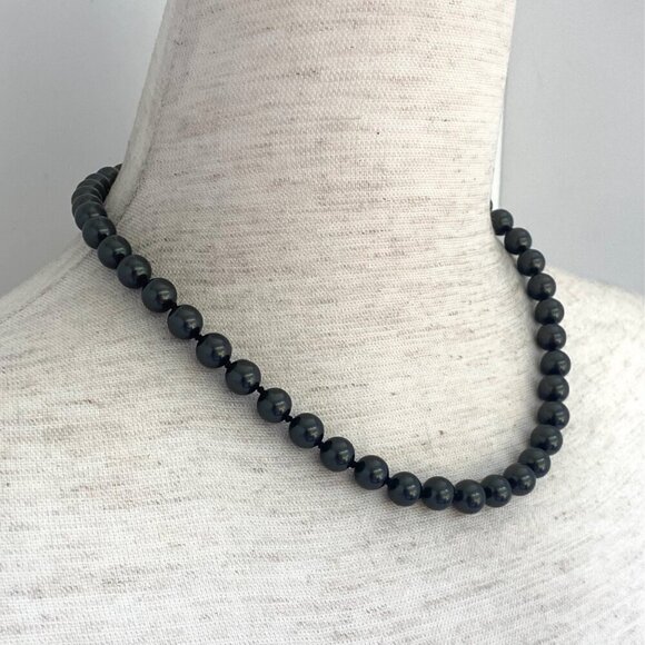 Sterling Silver 925 Knotted Single Strand 8MM Round Green Pearl Necklace 17" - Picture 3 of 16